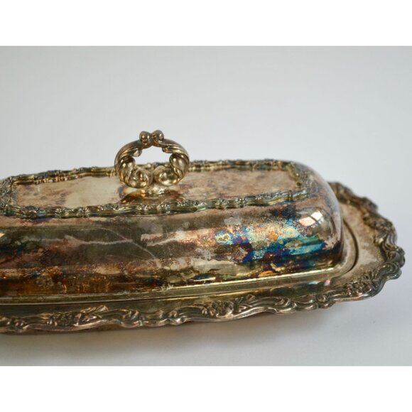 W M Rogers Royal Provincial Silverplate Lidded Butter Dish Silver Ornate - Picture 2 of 10